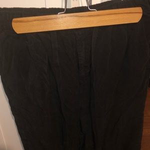 Black American Eagle Cargo Pants